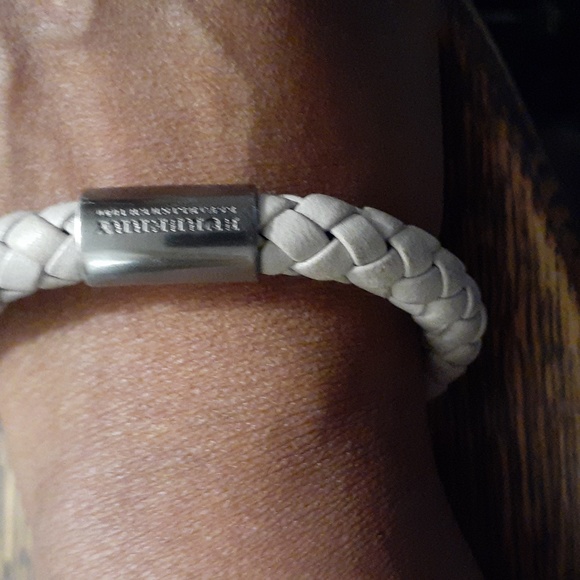 BURBERRY AUTHENTIC LEATHER BRAIDED BANGLE EUC UNISEX - Picture 1 of 8